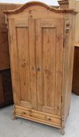 1900s Country Pine 2 Door Dome Top Wardrobe with Base Drawer (4 of 4) 1900s Country Pine 2 Door Dome Top Wardrobe with Base Drawer (4 of 4)