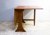 1970’s G Plan mid century drop leaf gate leg dining table (3 of 5) 1970’s G Plan mid century drop leaf gate leg dining table (3 of 5)