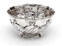 Edwardian Thomas Bradbury & Son Silver Rose Bowl (2 of 3) Edwardian Thomas Bradbury & Son Silver Rose Bowl (2 of 3)
