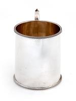 Plain Edwardian Silver Christening Mug with Scroll Handle and Beaded Border (6 of 6) Plain Edwardian Silver Christening Mug with Scroll Handle and Beaded Border (6 of 6)