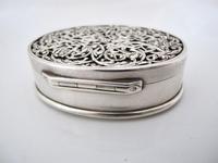 Impressive Victorian silver table snuff box Henry William Dee London 1877 (11 of 13) Impressive Victorian silver table snuff box Henry William Dee London 1877 (11 of 13)