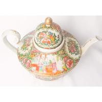 19th Century Cantonese Femille Rose Large Tea Pot (4 of 12) 19th Century Cantonese Femille Rose Large Tea Pot (4 of 12)