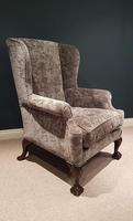 Top Quality Antique Upholstered Wing Armchair (2 of 7) Top Quality Antique Upholstered Wing Armchair (2 of 7)