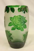 Green Glass Cameo Vase (5 of 5) Green Glass Cameo Vase (5 of 5)