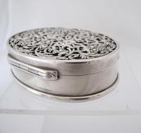 Impressive Victorian silver table snuff box Henry William Dee London 1877 (6 of 13) Impressive Victorian silver table snuff box Henry William Dee London 1877 (6 of 13)