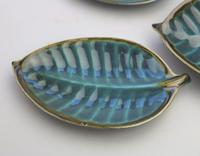A Retro Set 4X Novelty Studio Pottery Leaf Plates Surrey Ceramics 1960's (3 of 11) A Retro Set 4X Novelty Studio Pottery Leaf Plates Surrey Ceramics 1960's (3 of 11)