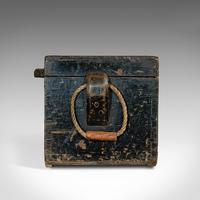 Antique Shipwright's Chest, English, Craftsman's Tool Trunk, Victorian, 1900 (4 of 12) Antique Shipwright's Chest, English, Craftsman's Tool Trunk, Victorian, 1900 (4 of 12)