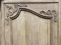 Large French Oak Sideboard (3 of 22) Large French Oak Sideboard (3 of 22)