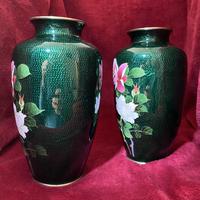 Taisho Period Pair of Japanese Cloisonne Vases (7 of 8) Taisho Period Pair of Japanese Cloisonne Vases (7 of 8)