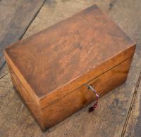 Fine London Made Burr Walnut Tea Caddy (2 of 6) Fine London Made Burr Walnut Tea Caddy (2 of 6)