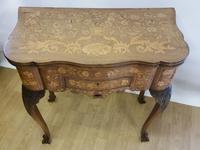 Mid 18th Century Dutch Walnut & Marquetry Games / Tea Table (2 of 8) Mid 18th Century Dutch Walnut & Marquetry Games / Tea Table (2 of 8)