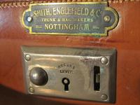 WWII Tiny Leather Attaché Case First Aid Medical Equipment (4 of 5) WWII Tiny Leather Attaché Case First Aid Medical Equipment (4 of 5)