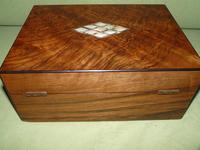QUALITY Inlaid Figured Walnut Jewellery Box + Tray c.1870 (9 of 14) QUALITY Inlaid Figured Walnut Jewellery Box + Tray c.1870 (9 of 14)