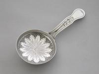 Victorian Silver 'Frying Pan' Caddy Spoon by Hilliard & Thomason, Birmingham, 1875 (5 of 10) Victorian Silver 'Frying Pan' Caddy Spoon by Hilliard & Thomason, Birmingham, 1875 (5 of 10)