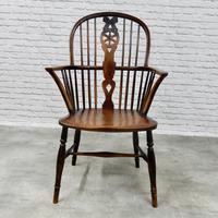 Thames Valley Highback Windsor Armchair (3 of 9) Thames Valley Highback Windsor Armchair (3 of 9)