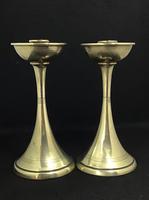 Pair of Arts & Crafts Brass Elegant Candlesticks (4 of 6) Pair of Arts & Crafts Brass Elegant Candlesticks (4 of 6)