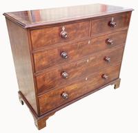A Fabulous George 111 Chest of Drawers in Mahogany (2 of 6) A Fabulous George 111 Chest of Drawers in Mahogany (2 of 6)