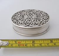 Impressive Victorian silver table snuff box Henry William Dee London 1877 (2 of 13) Impressive Victorian silver table snuff box Henry William Dee London 1877 (2 of 13)