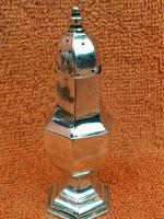 Antique Sterling Silver Hallmarked Pepper Shaker 1909 Henry Matthews (2 of 8) Antique Sterling Silver Hallmarked Pepper Shaker 1909 Henry Matthews (2 of 8)