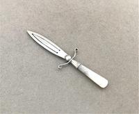 Delightful silver & mother-of pearl dagger bookmark (2 of 3) Delightful silver & mother-of pearl dagger bookmark (2 of 3)