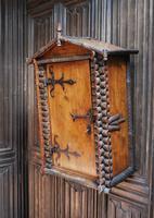 Antique Rustic Swiss Log Cabin Hanging Cupboard (2 of 7) Antique Rustic Swiss Log Cabin Hanging Cupboard (2 of 7)