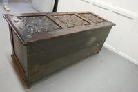 Large 18th Century Carved Oak Coffer (7 of 7) Large 18th Century Carved Oak Coffer (7 of 7)