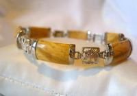 Vintage Silver Chinese Dragon Bracelet 1970s Meerschaum Stones 7 1/4" Length (2 of 10) Vintage Silver Chinese Dragon Bracelet 1970s Meerschaum Stones 7 1/4" Length (2 of 10)