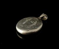 Victorian Silver Mourning Locket, Hairwork, Heraldic (3 of 8) Victorian Silver Mourning Locket, Hairwork, Heraldic (3 of 8)
