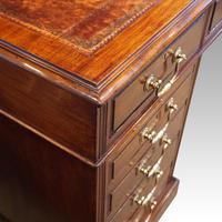 Edwardian Mahogany Large Pedestal Desk (3 of 13) Edwardian Mahogany Large Pedestal Desk (3 of 13)