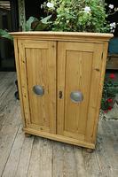 Lovely Old Stripped Pine Food Cupboard / Linen / Larder / Storage - We Deliver! (4 of 9) Lovely Old Stripped Pine Food Cupboard / Linen / Larder / Storage - We Deliver! (4 of 9)