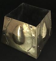 Arts and Crafts Pyramid Shape Brass Planter (4 of 4) Arts and Crafts Pyramid Shape Brass Planter (4 of 4)