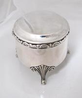 Elegant Fine Quality Swedish Silver Dressing Table Box c.1900 (4 of 9) Elegant Fine Quality Swedish Silver Dressing Table Box c.1900 (4 of 9)
