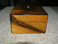 Antique Victorian Walnut Jewellery / Trinket Box, Mop, working lock & key (7 of 9) Antique Victorian Walnut Jewellery / Trinket Box, Mop, working lock & key (7 of 9)