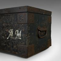 Antique Farrier's Chest, English, Pine, Iron, Tool Trunk, Edwardian c.1910 (4 of 11) Antique Farrier's Chest, English, Pine, Iron, Tool Trunk, Edwardian c.1910 (4 of 11)