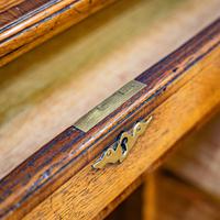 Oak Knee-hole Desk (5 of 9) Oak Knee-hole Desk (5 of 9)