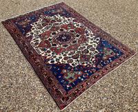 Antique Bakhtiar Rug (10 of 10) Antique Bakhtiar Rug (10 of 10)