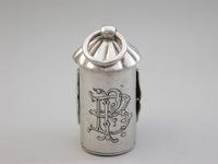 Victorian Novelty Silver Policeman's Bullseye Lantern Vinaigrette by Henry William Dee, London, 1872 (11 of 13) Victorian Novelty Silver Policeman's Bullseye Lantern Vinaigrette by Henry William Dee, London, 1872 (11 of 13)
