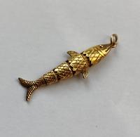 Vintage 18ct Gold Articulated Fish Amulet Pendant (8 of 10) Vintage 18ct Gold Articulated Fish Amulet Pendant (8 of 10)