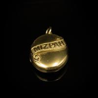Antique Victorian Mizpah Oval Gold Gilt Photo Locket Pendant (2 of 8) Antique Victorian Mizpah Oval Gold Gilt Photo Locket Pendant (2 of 8)