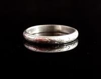 Art Deco Platinum Wedding Band, Engraved (5 of 10) Art Deco Platinum Wedding Band, Engraved (5 of 10)