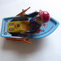 Vintage Tin Plate Wind Up Boat (7 of 10) Vintage Tin Plate Wind Up Boat (7 of 10)