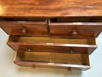 Early C19th Chest of Drawers (2 of 17) Early C19th Chest of Drawers (2 of 17)