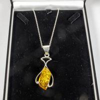 Heavy 925 Silver & Amber Pendant With Chain (3 of 3) Heavy 925 Silver & Amber Pendant With Chain (3 of 3)