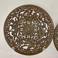 Pair of 19th Century Coalbrookdale Cast Iron Plates c.1880 (2 of 6) Pair of 19th Century Coalbrookdale Cast Iron Plates c.1880 (2 of 6)