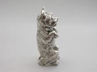 Victorian Novelty Silver Begging Dog Pepper by Thomas Johnson, London, 1878 (4 of 15) Victorian Novelty Silver Begging Dog Pepper by Thomas Johnson, London, 1878 (4 of 15)