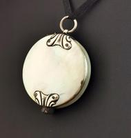Antique Georgian Quizzing Glass Pendant, Mother of Pearl & Silver (12 of 14) Antique Georgian Quizzing Glass Pendant, Mother of Pearl & Silver (12 of 14)