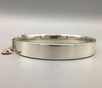 Vintage Silver Bangle London 1984 (3 of 9) Vintage Silver Bangle London 1984 (3 of 9)