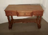Arts and Crafts Pitch Pine Writing Table (7 of 7) Arts and Crafts Pitch Pine Writing Table (7 of 7)
