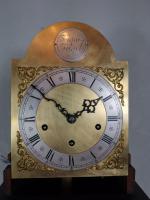 Fine Quality German 1920s Glass Fronted Mahogany Grandmother or Small Grandfather Longcase Clock with Musical Quarter Chimes & Hour Strike (6 of 7) Fine Quality German 1920s Glass Fronted Mahogany Grandmother or Small Grandfather Longcase Clock with Musical Quarter Chimes & Hour Strike (6 of 7)