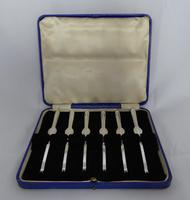 Very Unusual Boxed Set of Silver Lobster Picks, Sheffield 1927 (2 of 8) Very Unusual Boxed Set of Silver Lobster Picks, Sheffield 1927 (2 of 8)